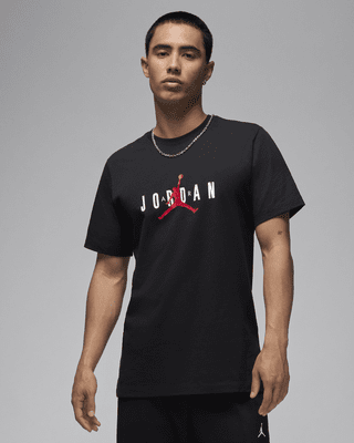 国内配送 NIKE JORDAN STRETCHED TEE ポップな「AJ1 Chicago」を刺繍で表現したNIKE JORDAN BRAND TEE